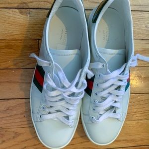 Authentic women’s Gucci sneakers